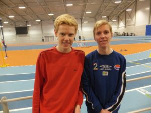 Treningskameratene Anders Johnson (t.v.) og Thomas Bognøy løp begge 200 m.